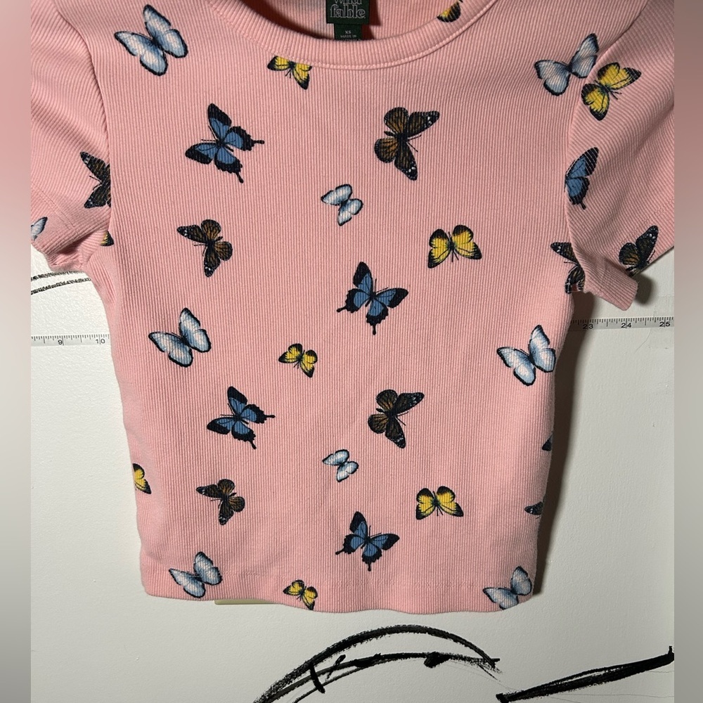 Wild Fable Baby Tee Pink w/Butterflies, Ribbed with Stretch, Short Sleeve XS - Picture 6 of 7